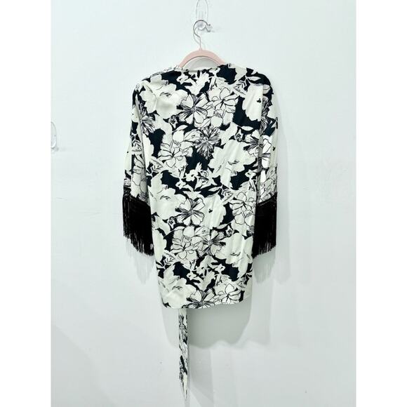 NWT Zara Floral Print Fringe Cuffs Kimono Wrap Jacket White Black Womens Sze M/L - Picture 3 of 5